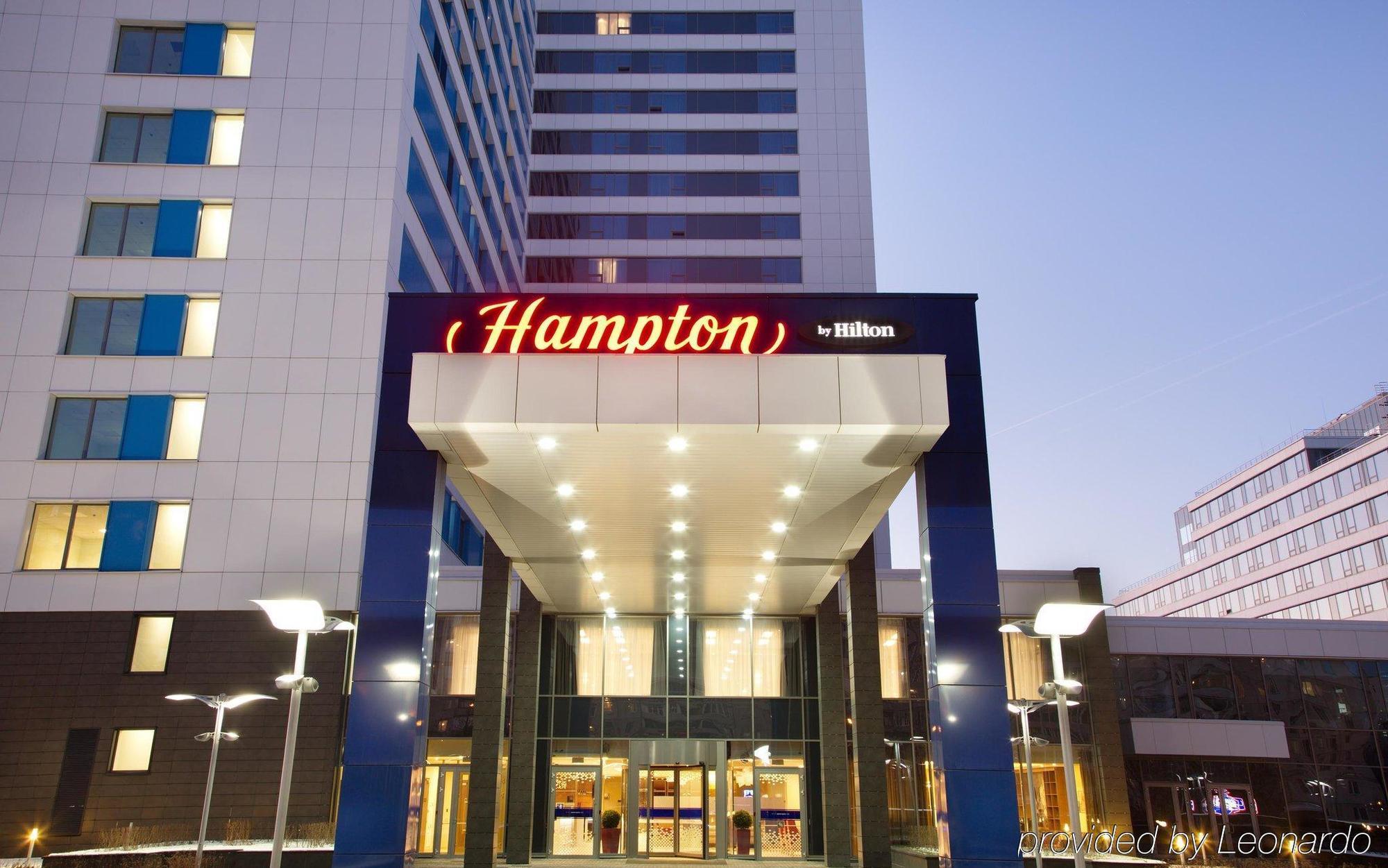 Hampton By Hilton Moscow Strogino Hotel Buitenkant foto